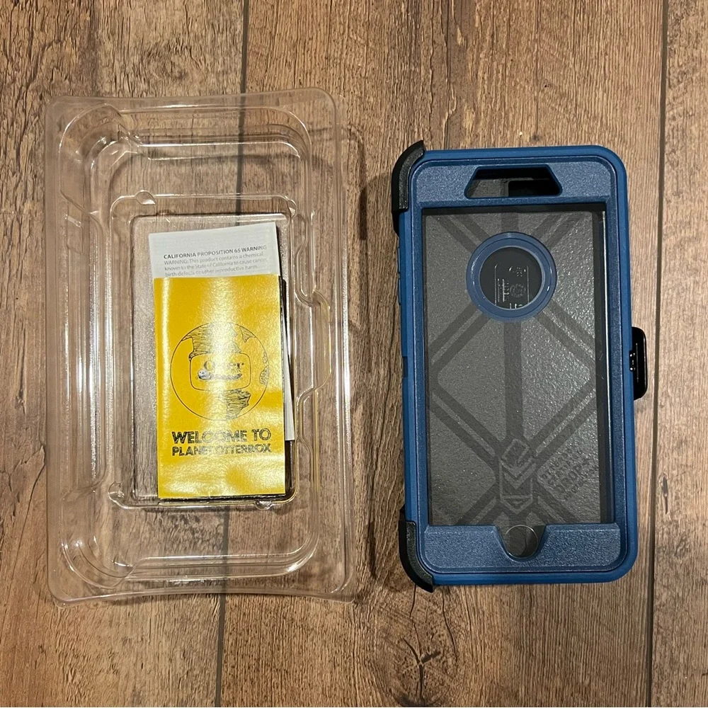 NIB OtterBox Defender Phone Case for iPhone 7 Plus